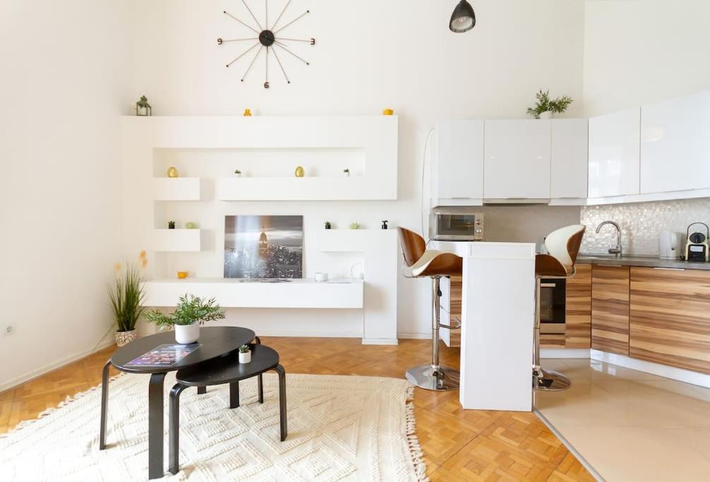 Bright Design Riverside Studio By Nw Budapeste Exterior foto